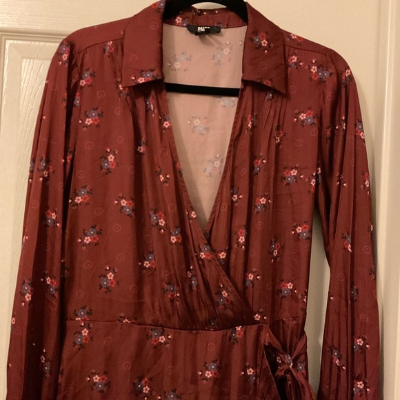 PAIGE Wmns Parisa Mini Wrap Dress W/Long Sleeves in Velvet Red Multi Size m - Picture 5 of 15